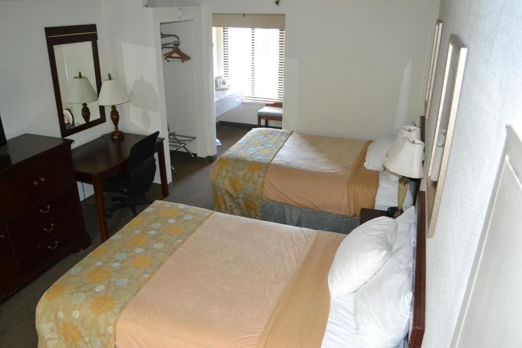 The Greenwood Hotel Bowling Green Bagian luar foto
